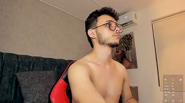 צ'אט XXX בשיד ור חי של Alhan_Twink