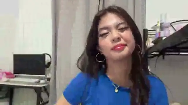 MoonLoch Pertunjukan Webcam