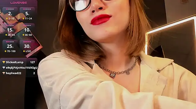 دردشة CathyAdams الجنسية المباشرة