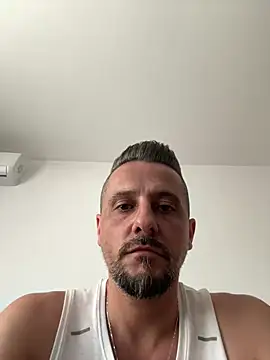 Živý XXX chat InsaneMattt