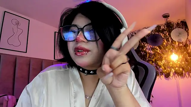 Kitty_Gang 即時 XXX 聊天
