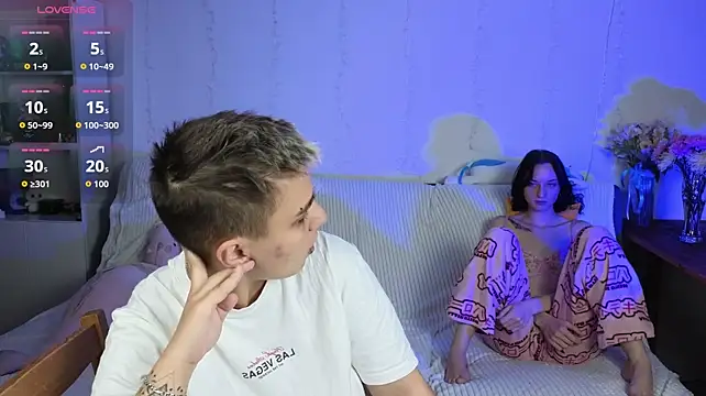 LuxuryLoverss' Live XXX Chat
