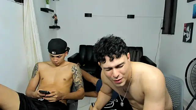 แชท XXX สดของ Santy_Stump