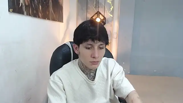 Cry_thereal Chat XXX in diretta