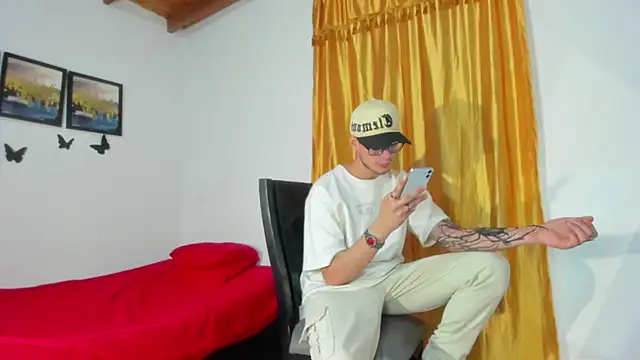Vlad__night Adlı Modelin Canlı XXX Sohbeti