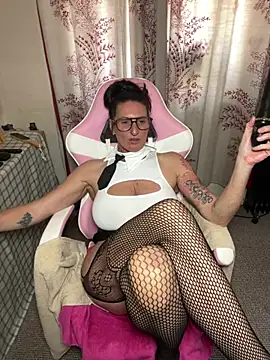Miss-Honey-Sin Live XXX-Chat