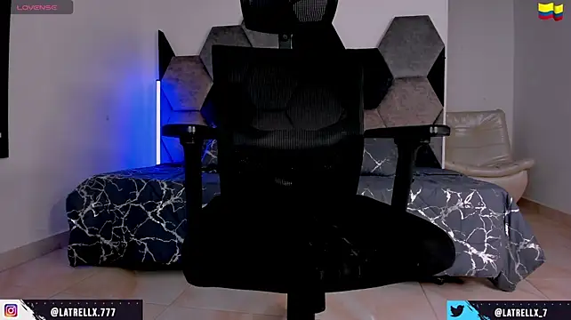 Chat +18 de Latrellx7 ao vivo