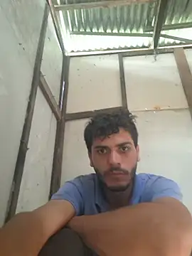 Circumcisedby élő XXX-chatje