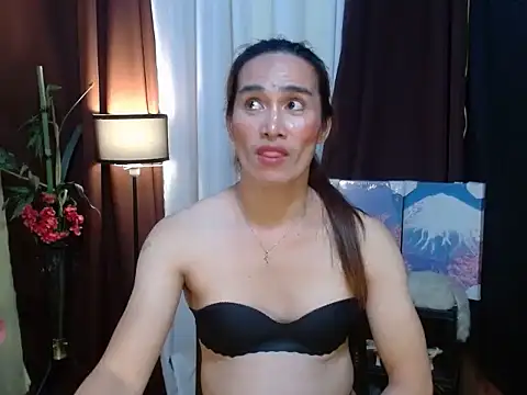 HornyKerujieTrans – Naživo XXX chat