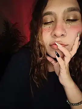 amstheynovak's Live XXX Chat