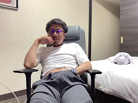 masato1115aa – Naživo XXX chat