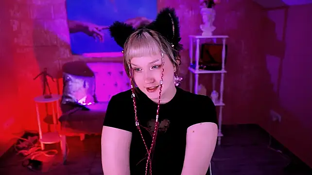 ViolettWoods' Live XXX Chat