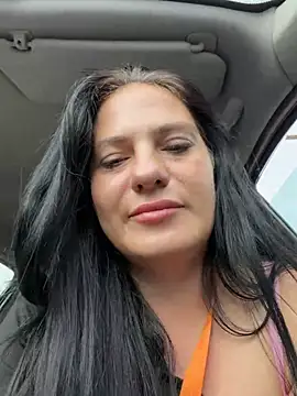 Estrella1992's Live Chat Room