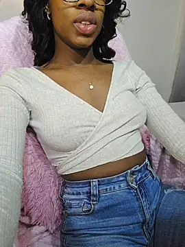 Im_Camila__: απευθείας συνομιλία ΧΧΧ