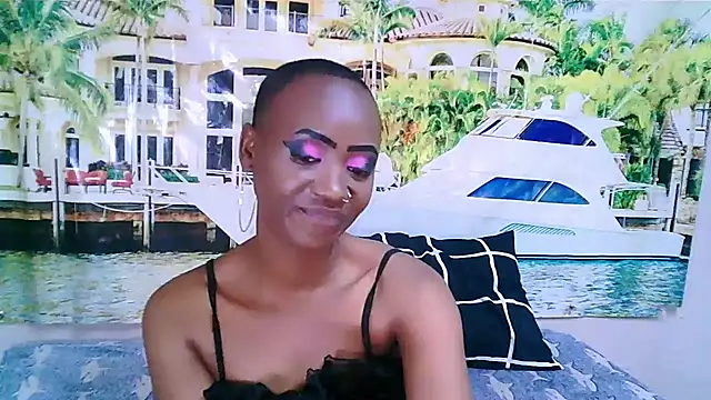 EbonyOlive69 Adlı Modelin Canlı XXX Sohbeti
