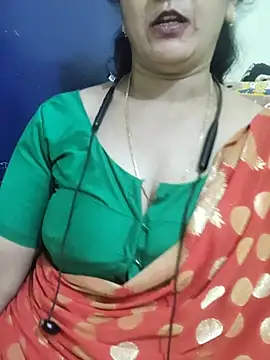 Pokazy przed kamerką – Raashi_15