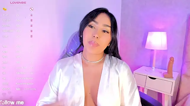 צ'אט XXX בשידור חי של Cameliaa_Smiith