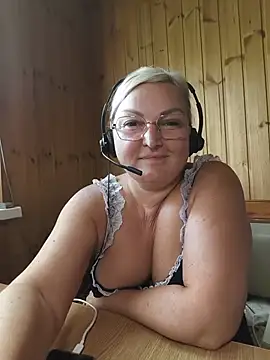 White-Chocolatte's Live XXX Chat