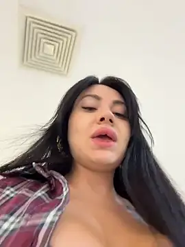 Wet__Bunny Adlı Modelin Canlı XXX Sohbeti