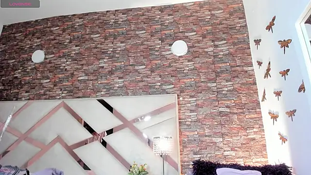 evelyn__rose1 Adlı Modelin Canlı XXX Sohbeti