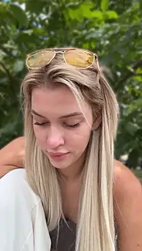 Živý XXX chat KikiWatson