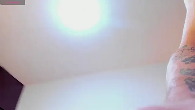 Zeus_damian21's Live XXX Chat