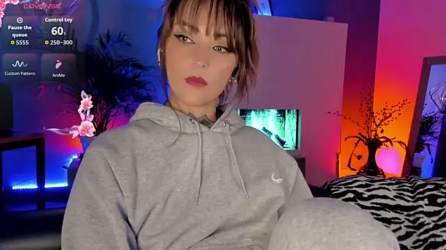 Czat XXX na żywo – Megan_inked