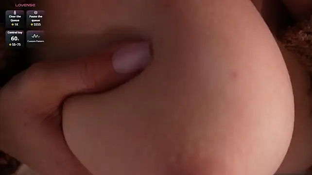 AdritVanceのライブXXXチャット