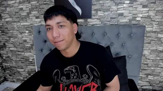 jhoan_evanss Show in webcam