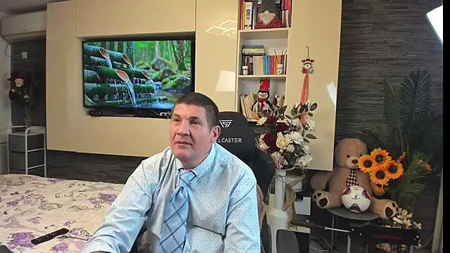 Czat XXX na żywo – SpartacusDaddy48