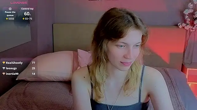 Chat XXX en directo de Emily_Cartex