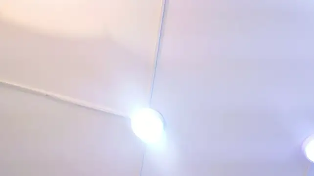 XXX chat uživo modela VickyWalles