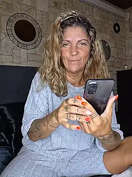 Dreamlove1's Live XXX Chat