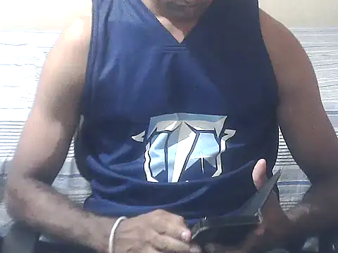 ROCKY_USA_18's Live XXX Chat