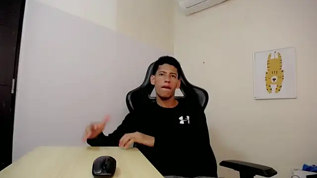 athlete_reese: απευθείας συνομιλία ΧΧΧ
