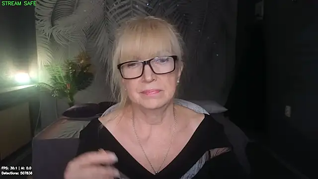 Dr_Mireille's Live XXX Chat
