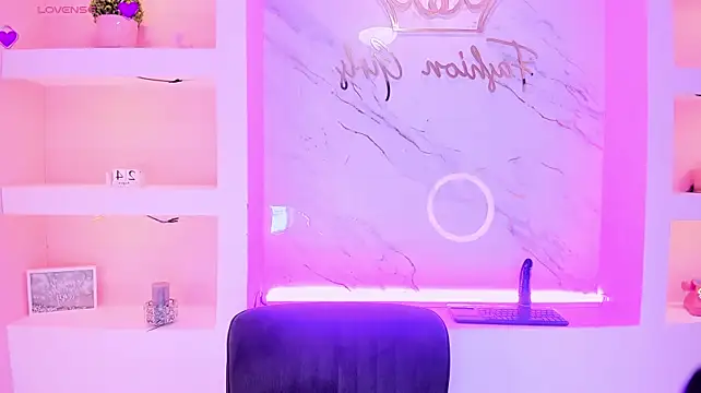 Chat +18 de CandyDance1_ ao vivo
