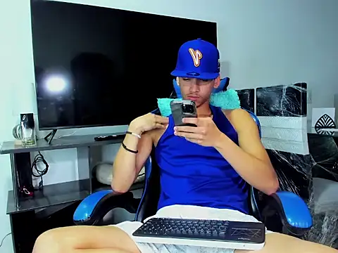 Živý XXX chat Lyam_Russo