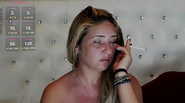 Chat XXX ao vivo de HolliePerry