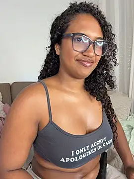 MilaTeenX Chat XXX in diretta