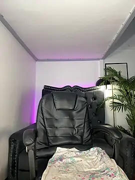 Karina_FalconerのライブXXXチャット