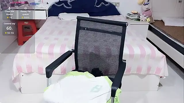miaomiao-99's Live XXX Chat