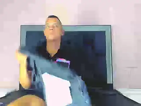 Papi_95: απευθείας συνομιλία ΧΧΧ