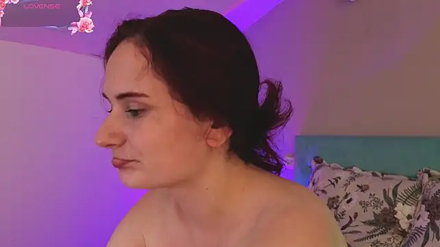 Živý XXX chat L1ittle_kitty_