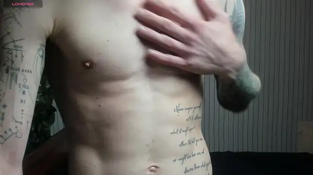 James2Inked Live XXX-chat