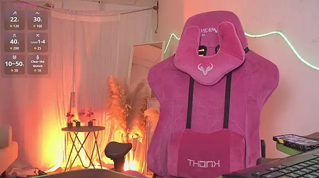 MilaStoyne live XXX chat