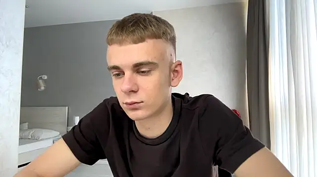 Онлайн чат XXX SoloFury