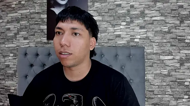 Czat XXX na żywo – jhoan_evanss