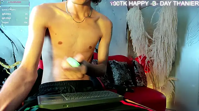 thanier_18 라이브 XXX 채팅