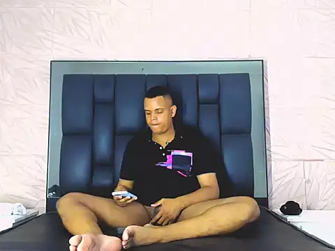 Papi_95 Live XXX Chat